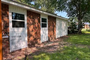 11701 Johns Rd, Laurinburg, NC 28352 - Photo 3