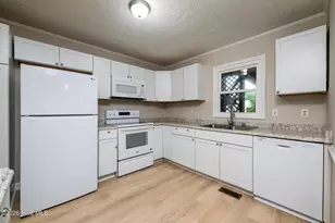 3114 Elizabeth Ave, New Bern, NC 28562 - Photo 13