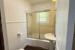 1011 Maple St, Elizabeth City, NC 27909 - Photo 9