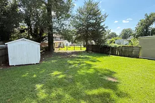 1011 Maple St, Elizabeth City, NC 27909 - Photo 13