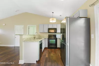 505 Cherry Blossom Lane, Richlands, NC 28574 - Photo 5