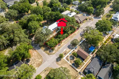 619 N Caswell Avenue, Southport, NC 28461 - Photo 1