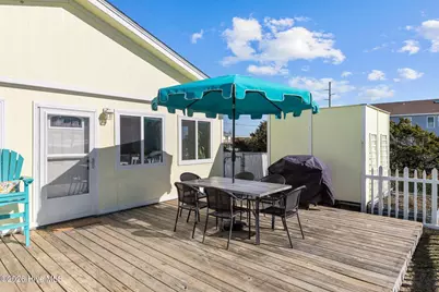 601 Emerald Drive, Emerald Isle, NC 28594 - Photo 7