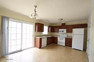 4150 Dudleys Grant Dr, Winterville, NC 28590 - Photo 9