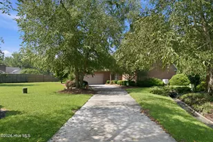 318 Village Green Dr, Trent Woods, NC 28562 - Photo 5