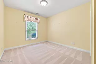 318 Village Green Dr, Trent Woods, NC 28562 - Photo 27