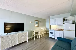 1207 S Ocean Blvd, Myrtle Beach, SC 29577 - Photo 5