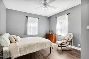608 W Brown St, Southport, NC 28461 - Photo 23