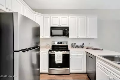 608 W Brown Street #Apt F, Southport, NC 28461 - Photo 9