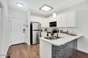 608 W Brown St, Southport, NC 28461 - Photo 11