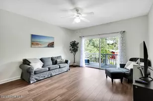 608 W Brown St, Southport, NC 28461 - Photo 15