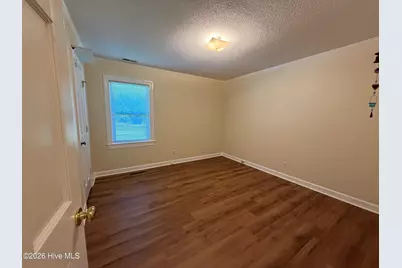 124 Rock Creek Drive S, Jacksonville, NC 28540 - Photo 11