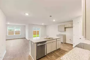 532 Barrelwood Dr, Jacksonville, NC 28546 - Photo 7
