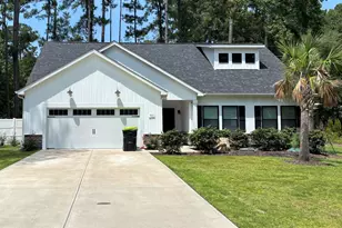 431 Sandlewood Dr NW, Calabash, NC 28467 - Photo 1