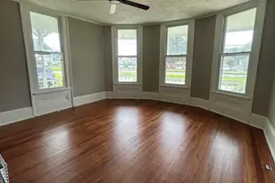 414 N Center St, Mount Olive, NC 28365 - Photo 33