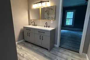 414 N Center St, Mount Olive, NC 28365 - Photo 23