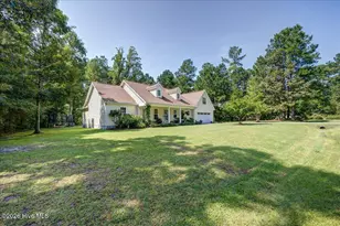 110 Seattle Slew Dr, Havelock, NC 28532 - Photo 3