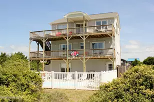 1907 Emerald Dr, Emerald Isle, NC 28594 - Photo 1