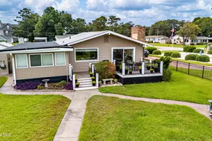 102 Shore Line Dr, Atlantic Beach, NC 28512 - Photo 23