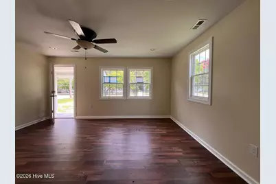 622 E Vance Street, Laurinburg, NC 28352 - Photo 3