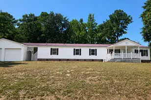 138 River Oaks Dr, Stella, NC 28582 - Photo 5