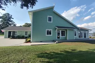 224 River Reach Dr, Swansboro, NC 28584 - Photo 1