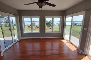 224 River Reach Dr, Swansboro, NC 28584 - Photo 13