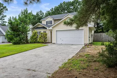 107 Chestnut Court, Jacksonville, NC 28546 - Photo 3