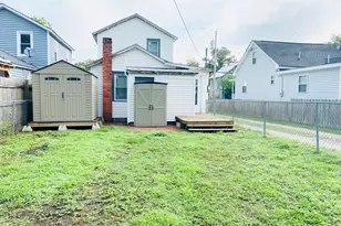 409 W Colonial Ave, Elizabeth City, NC 27909 - Photo 3