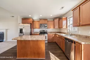 753 Radiant Dr, Jacksonville, NC 28546 - Photo 15