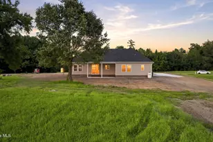 446 Pointe Vista Dr, Elizabeth City, NC 27909 - Photo 13
