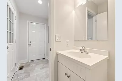 128 Robinhood Drive, Jacksonville, NC 28546 - Photo 19