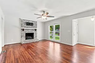 128 Robinhood Dr, Jacksonville, NC 28546 - Photo 9