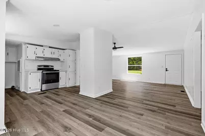 410 Pond View Circle, Hampstead, NC 28443 - Photo 7