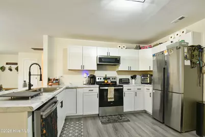305 White Oak Street, Jacksonville, NC 28540 - Photo 13