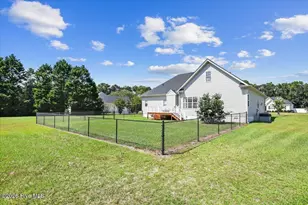 202 Mossburg Dr, Goldsboro, NC 27530 - Photo 11
