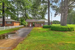 2400 N Hills Dr, New Bern, NC 28562 - Photo 19