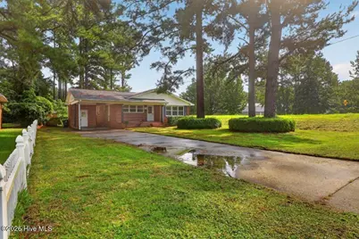 2400 N Hills Drive, New Bern, NC 28562 - Photo 25