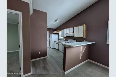 705 Varsity Drive, Wilmington, NC 28403 - Photo 3