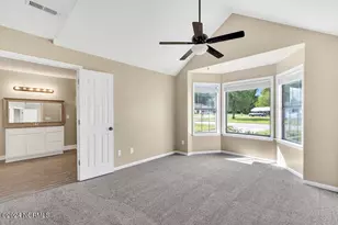 200 Pollard Dr, Jacksonville, NC 28540 - Photo 11