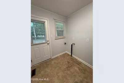 515 Oak Lane, Jacksonville, NC 28540 - Photo 5