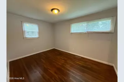 515 Oak Lane, Jacksonville, NC 28540 - Photo 9