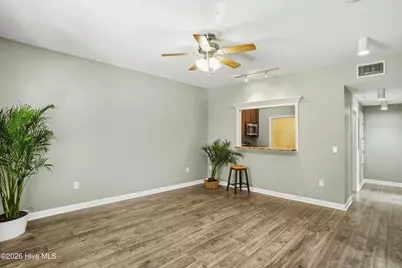 115 Covil Avenue #Unit 102, Wilmington, NC 28403 - Photo 5