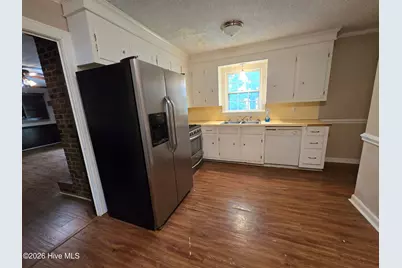 115 Heritage Street, Greenville, NC 27858 - Photo 9