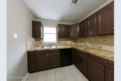 319 Sumter Street NE, Aiken, SC 29801 - Photo 7