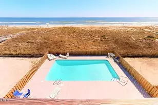 418 N Carolina Beach Ave N, Carolina Beach, NC 28428 - Photo 3