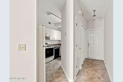 4210 Wilshire Boulevard #102-B, Wilmington, NC 28403 - Photo 5