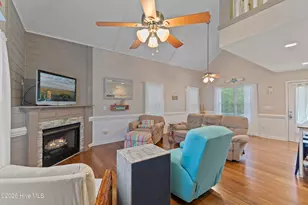 117 NE 33rd St, Oak Island, NC 28465 - Photo 9