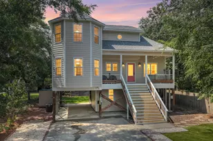 117 NE 33rd St, Oak Island, NC 28465 - Photo 3