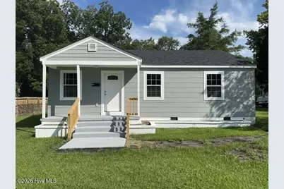 1402 Hazel Avenue, New Bern, NC 28560 - Photo 1